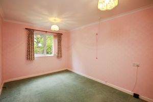 BEDROOM- click for photo gallery